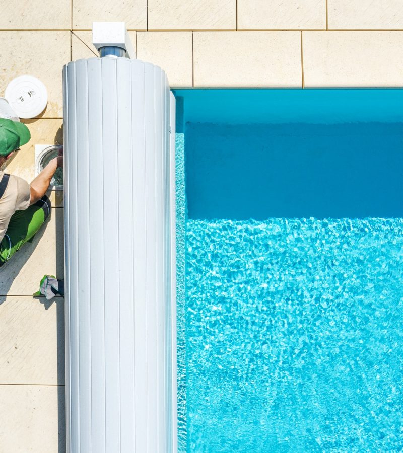 outdoor-swimming-pool-skimmer-filter-cleaning-aerial-view.jpg outdoor-swimming-pool-skimmer-filter-cleaning-aerial-view.jpg